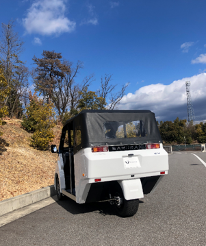 前2輪、後1輪　の3輪小型EV　SAMURAI写真